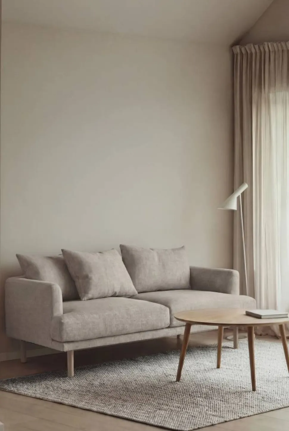 Sjövik soffa Same Grey 6673-vitoljad ek 2 5-sits