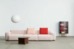 Slit soffbord Ø65 cm Lacquered walnut