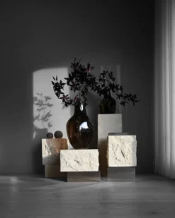 Temple sidobord low 42x40 cm Chrome-limestone