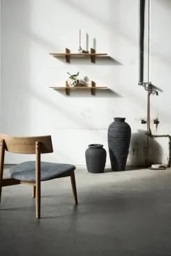 Tetra lounge chair Betongfärgat tyg-naturoljad ek