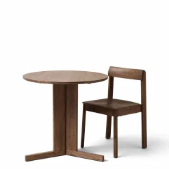 Trefoil matbord Ø75 cm Rökt ek