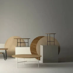 Tribeca sidobord ek såpad rustik vita ben ø47 cm
