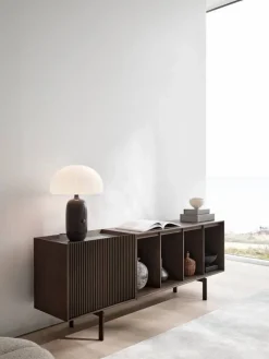 Vipp Cabinet H1 sideboard med ben Dark oak-marble doors