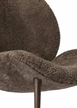Vipp469 Lodge loungefåtölj low back Curly 07 umber-dark oak