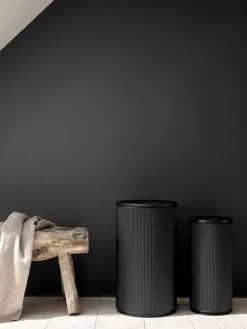 Vipp18 papperskorg med kant 22 l Black