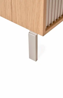 Vipp672 sängbord Ljus ek-ljus aluminium 31 5x60x38 cm