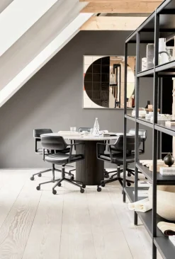 Vipp453+ Swivel kontorsstol med hjul Black aluminium-black leather