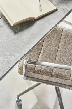Vipp453+ Swivel kontorsstol med hjul Pol. aluminium-dark sand