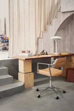 Vipp453+ Swivel kontorsstol med hjul Pol. aluminium-camel leather