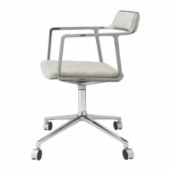 Vipp452 Swivel kontorsstol med hjul Wavy off white-light grey-pol. aluminium