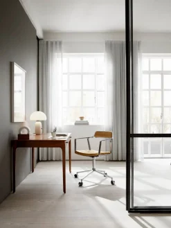 Vipp452 Swivel kontorsstol med hjul Pol. aluminium-sand leather