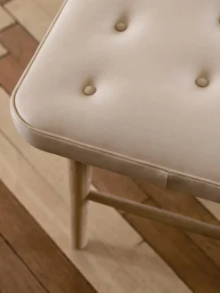 VLA75L Foyer bänk Oljad ek-sif 90 läder 250 cm